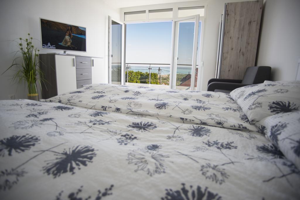 Lakeview Apartments Balatonfuered Экстерьер фото