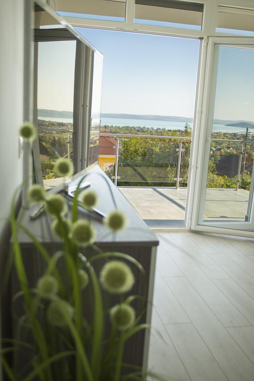 Lakeview Apartments Balatonfuered Экстерьер фото