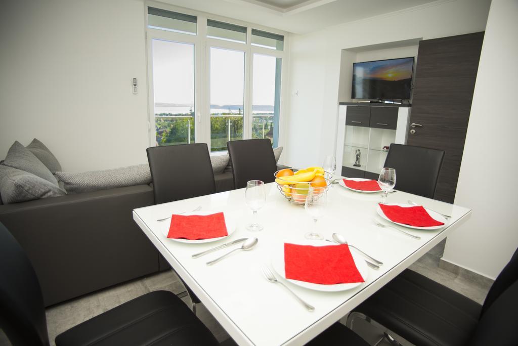 Lakeview Apartments Balatonfuered Экстерьер фото