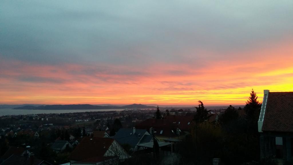 Lakeview Apartments Balatonfuered Экстерьер фото